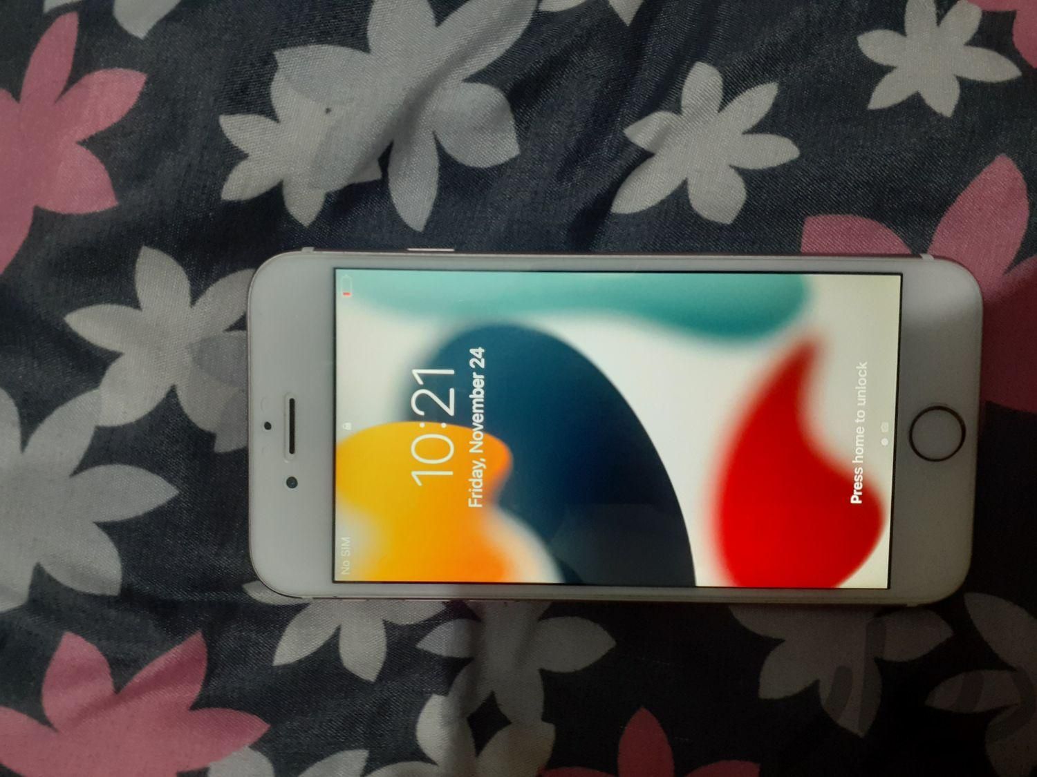 اپل iPhone 6s با حافظهٔ ۱۲۸ گیگابایت