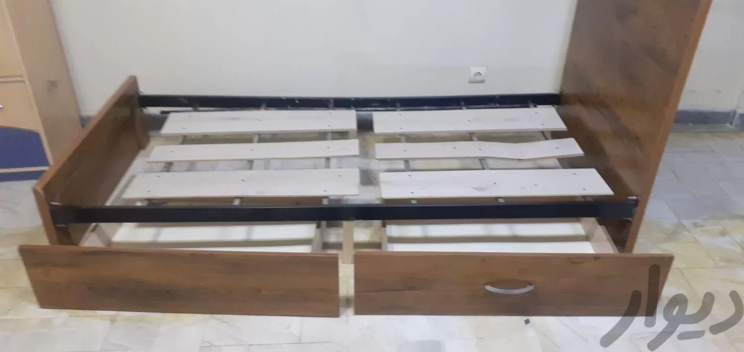 تخت ۱نفره