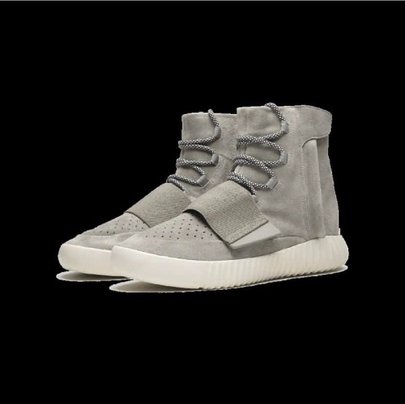 کتونی آدیداس yeezy سایز ۴۲