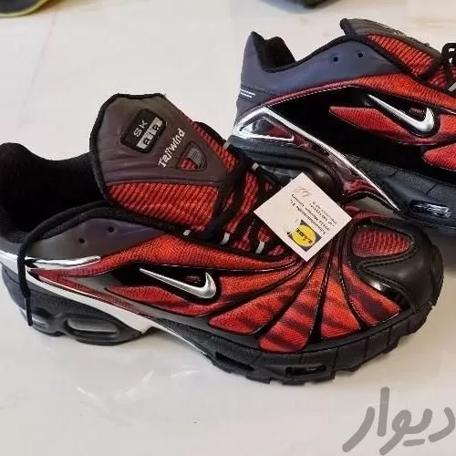 کفش کتونی nike نایک اصل سایز ۴۱ و ۴۲